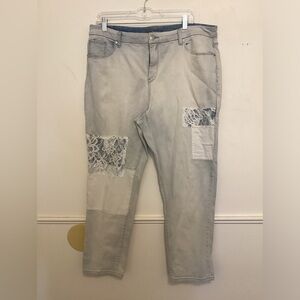 Chico’s So Slimming Girlfriend Ankle Jean